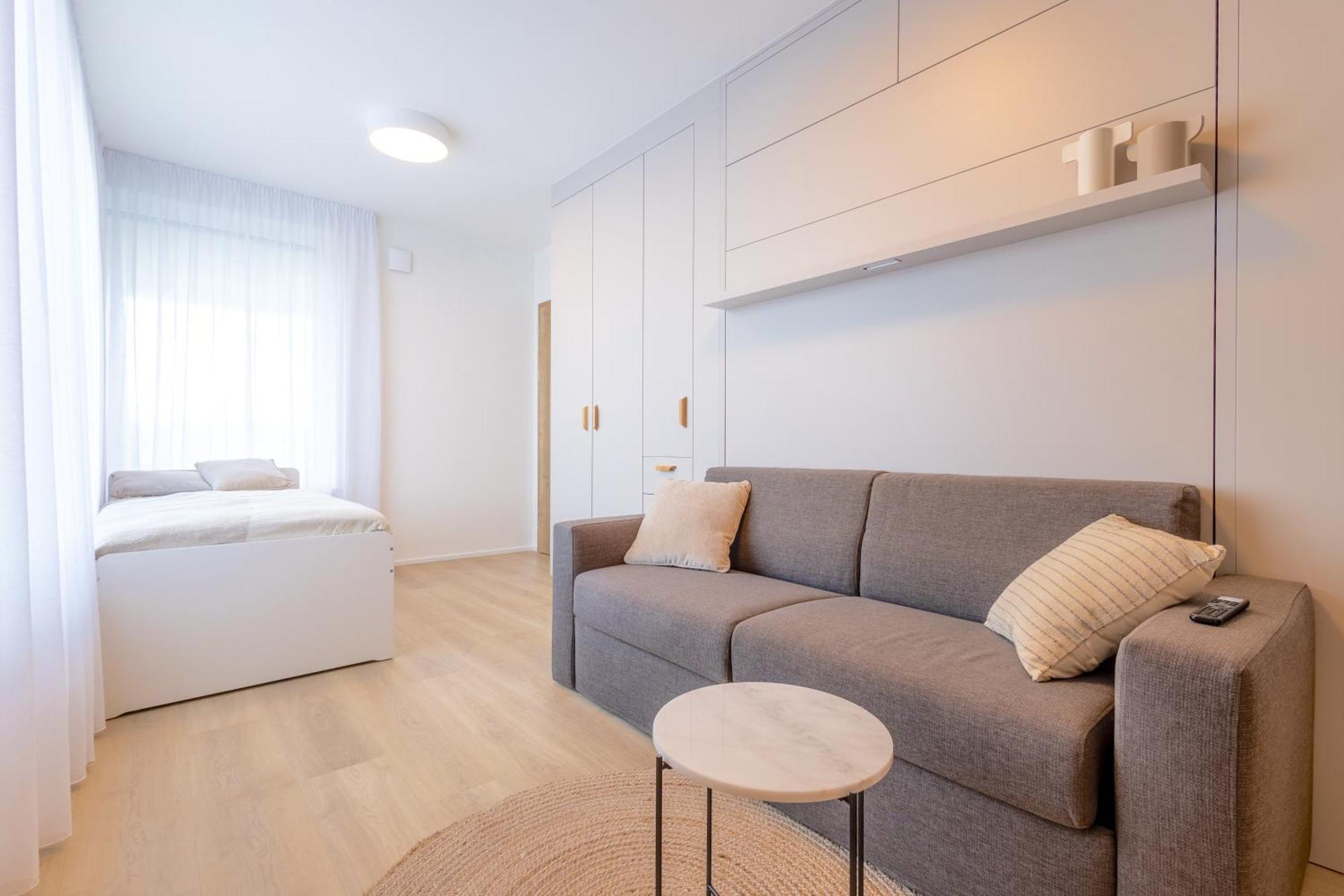 شقة Bright 2Br - 7Th Floor, Balcony, Free Parking By Gravity براغ المظهر الخارجي الصورة