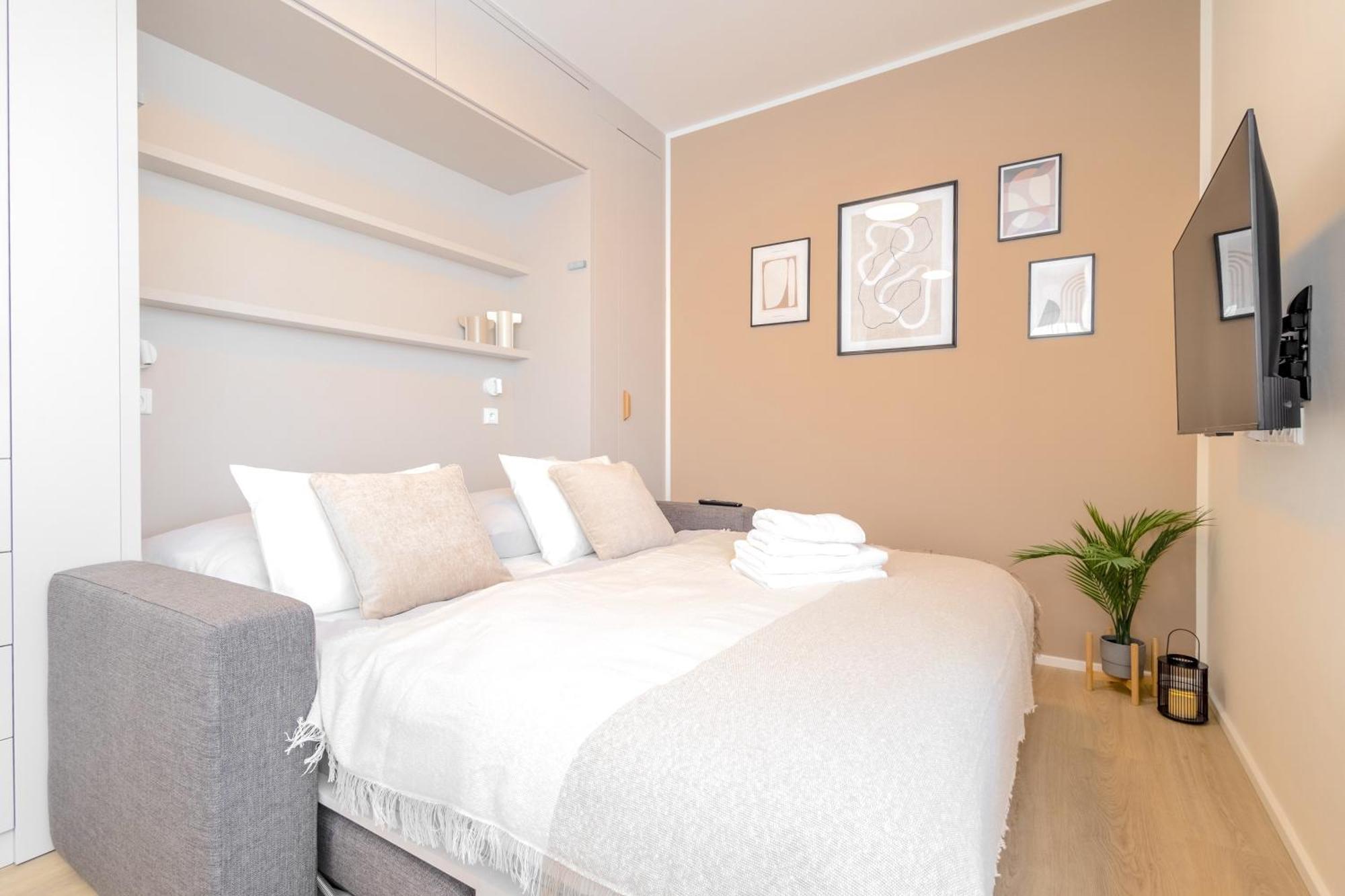 شقة Bright 2Br - 7Th Floor, Balcony, Free Parking By Gravity براغ المظهر الخارجي الصورة
