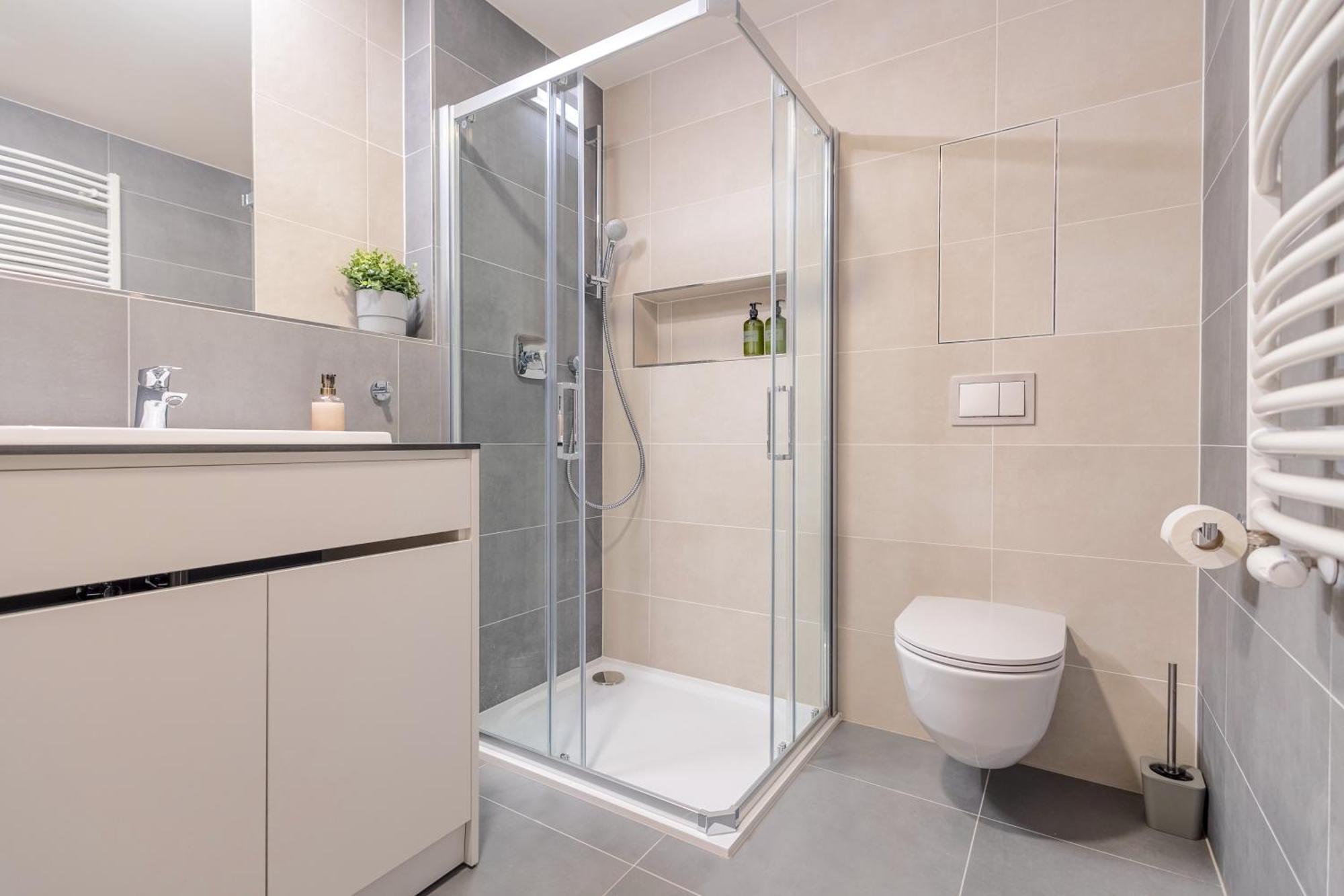 شقة Bright 2Br - 7Th Floor, Balcony, Free Parking By Gravity براغ المظهر الخارجي الصورة