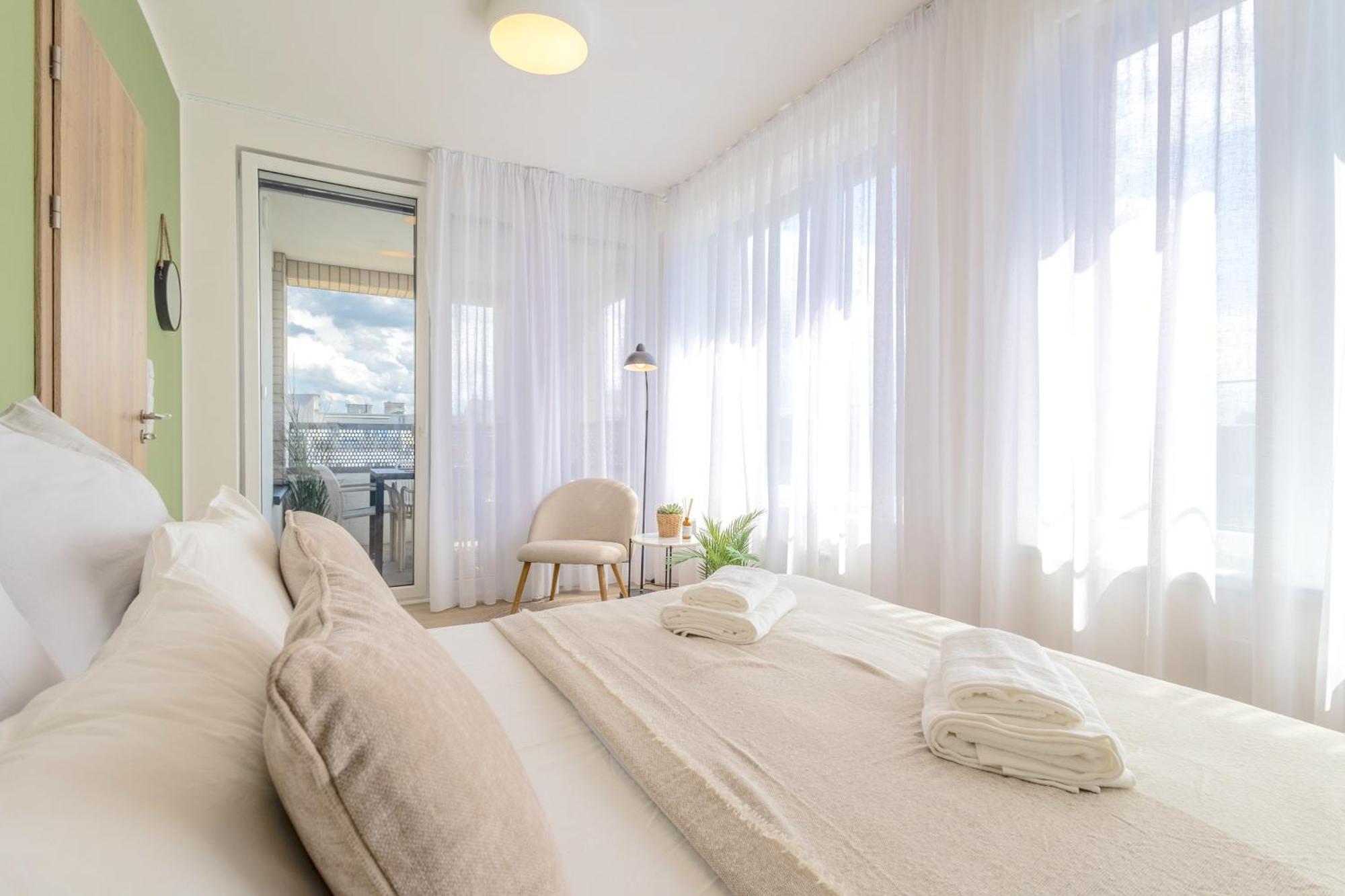 شقة Bright 2Br - 7Th Floor, Balcony, Free Parking By Gravity براغ المظهر الخارجي الصورة