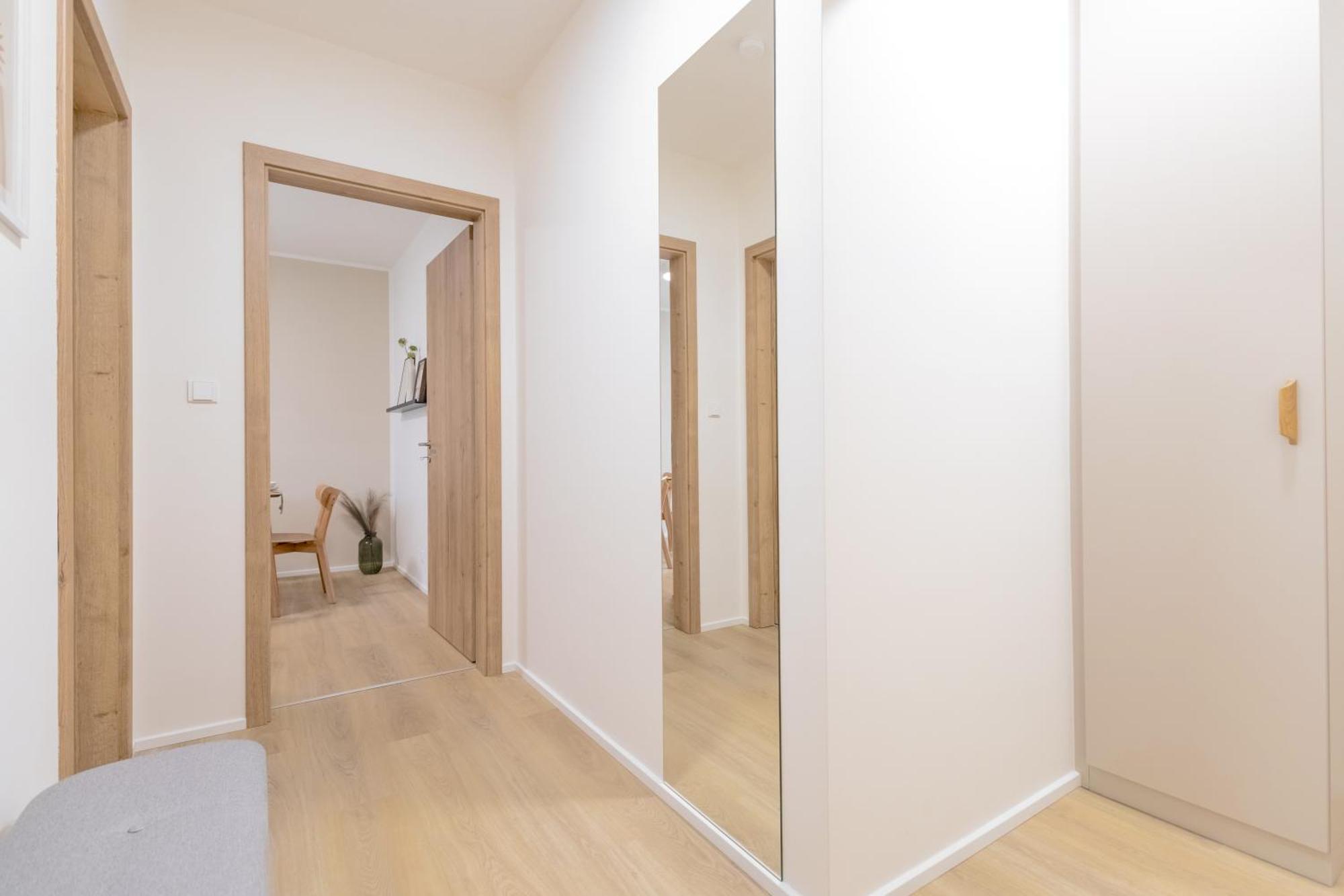 شقة Bright 2Br - 7Th Floor, Balcony, Free Parking By Gravity براغ المظهر الخارجي الصورة
